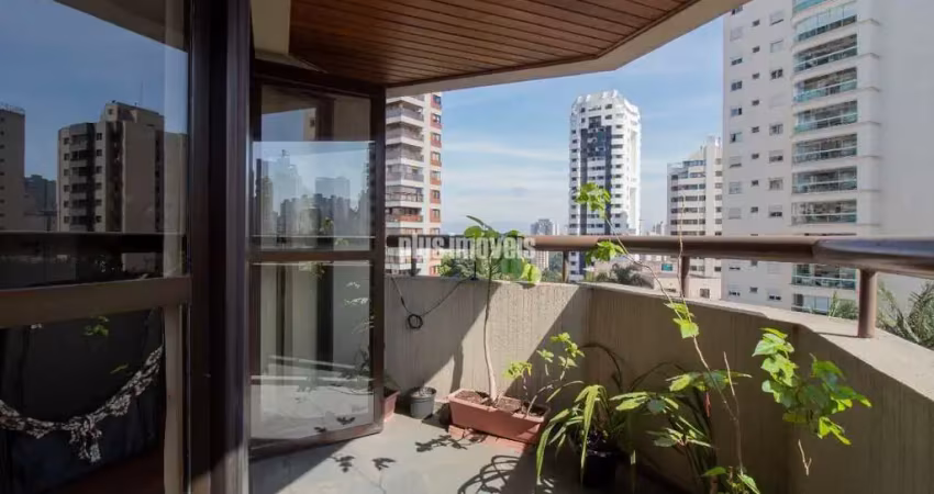 Apartamento com 3 quartos e 3 banheiros à venda, 90 m²