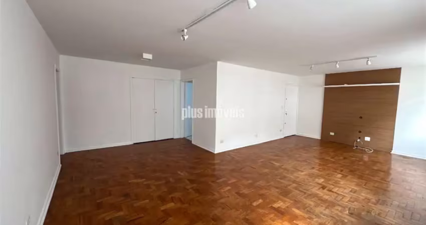 Apartamento tipo para  locação em itaim bibi com 3 quartos, sendo 1 suíte, 155m²