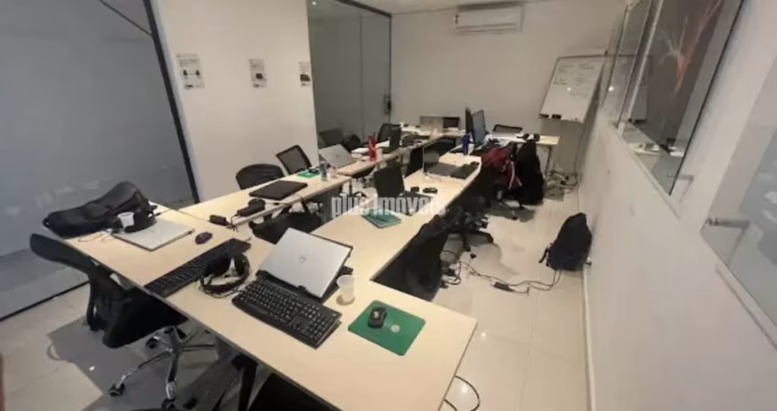 Sala comercial com 1 sala para alugar na Rua Andréa Paulinetti, 406, Jardim das Acacias, São Paulo