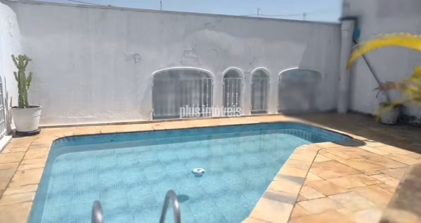 Luxuosa cobertura , dentro de um sofisticado condomínio ,projeto burle max, tombado pelo ibama