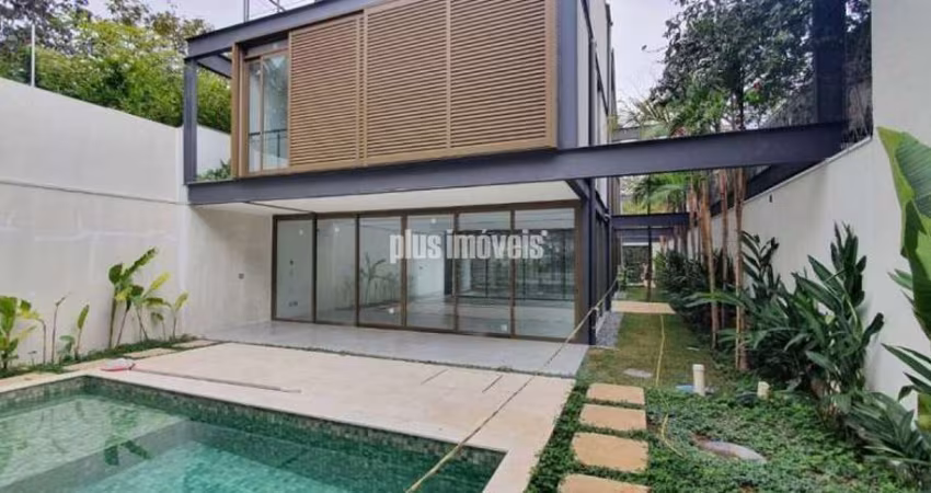 Excelente Casa no Jardim Paulista