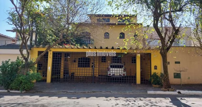 CASA E DORMTS ALTO DA BOA VISTA 298M