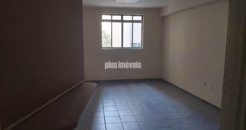 Sobreloja 166 m2 , 6 salas , 3 banheiros , próximo da av paulista