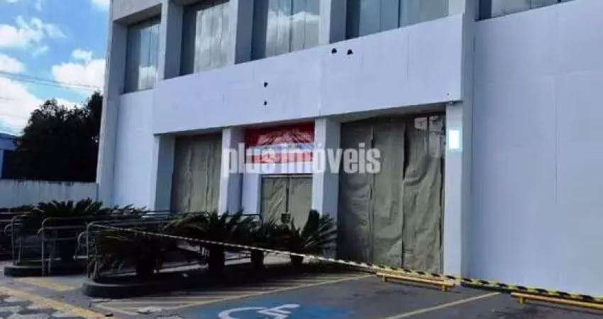 Prédio com 14 salas para alugar na R De Pinedo, 289, Socorro, São Paulo