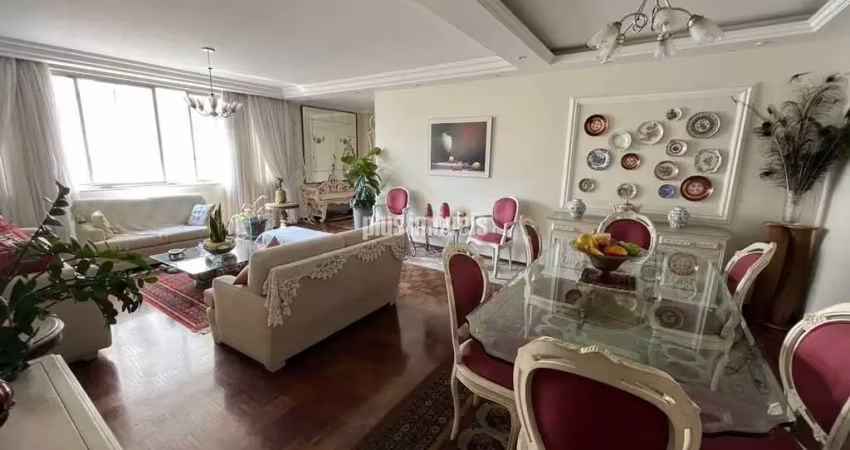 Apartamento 193 m2 , paraíso  3 dormitórios sendo 1 suite ,1 vaga de garagem ,px  metro paraíso