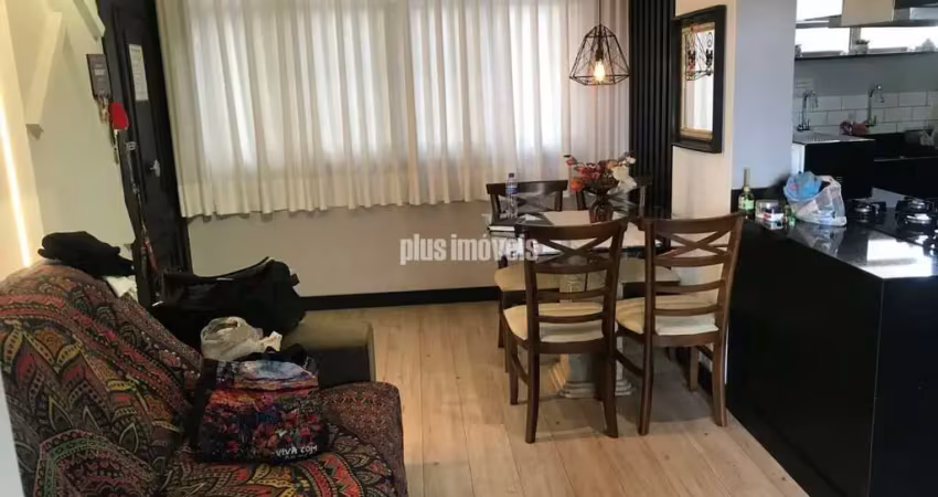 Apartamento 105 m2 , 3 dormitórios sendo 1 suíte , 2 vagas de garagem , próximo metro paraíso