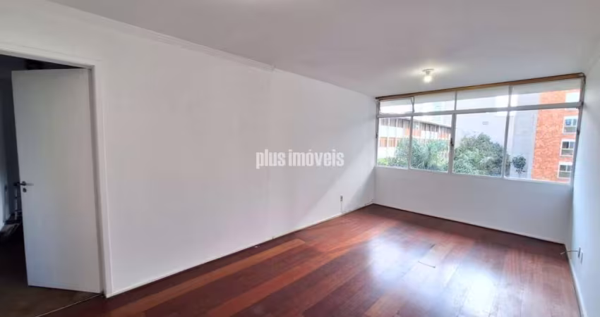 Amplo apartamento próximo ao Metrô.