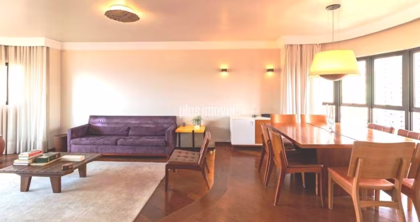 Bem-vindo a este elegante apartamento de 146m²