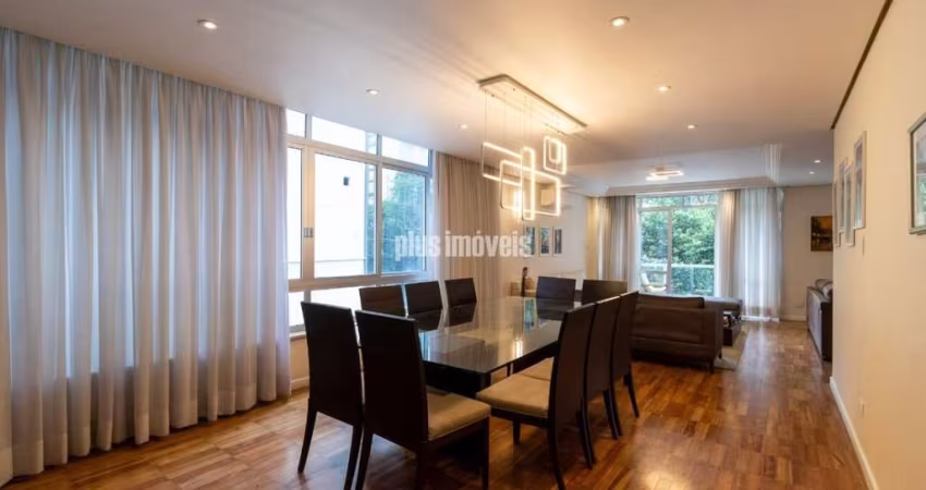 Apartamento tipo para venda com 3 quartos, 224m²