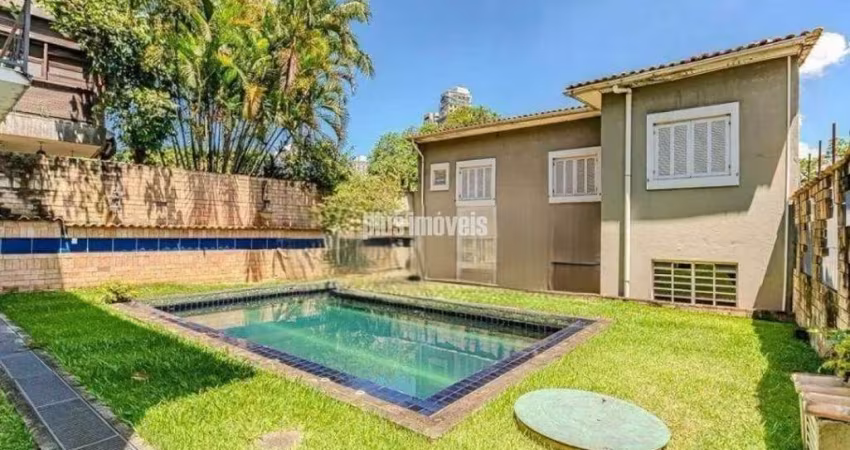 Casa com 4 Quartos e 5 banheiros à Venda, 550 m