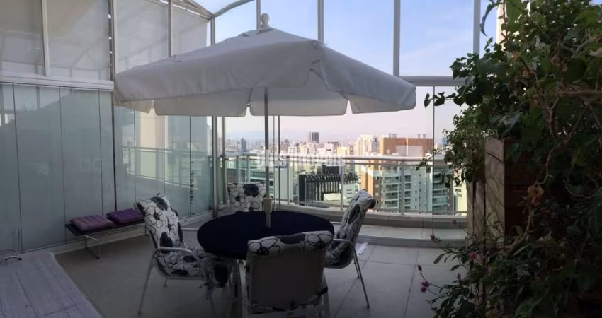 Apartamento no edifício Ciragan