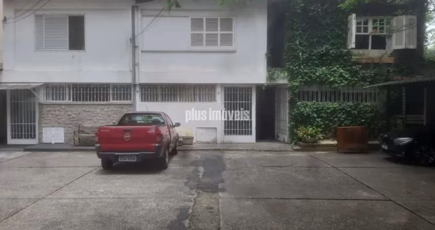 Casa com 3 Quartos e 3 banheiros à Venda, 136 m²