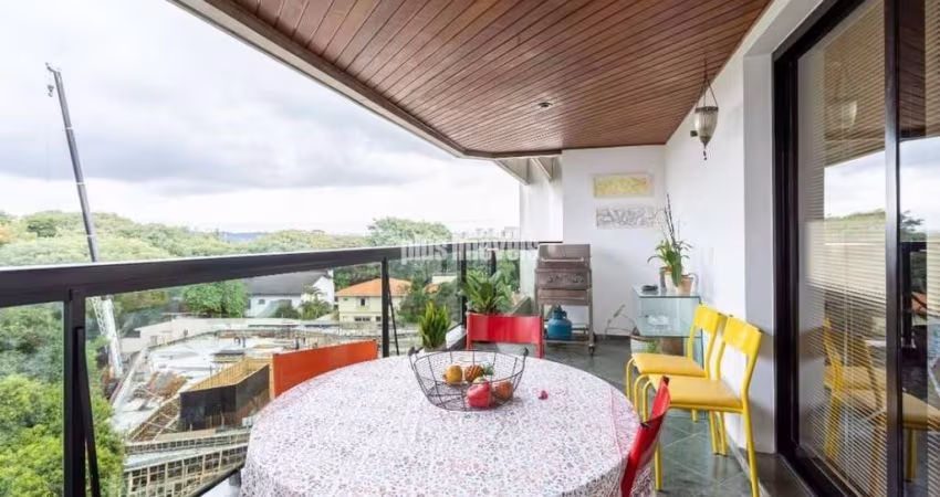 Apartamento com 4 quartos na Vila Madalena