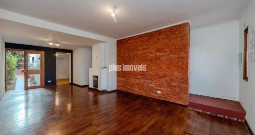 casa sobrado 250 m² , pompeia . 4 Suítes  ,2 vagas de garagem , próximo do shopping center Bourbon