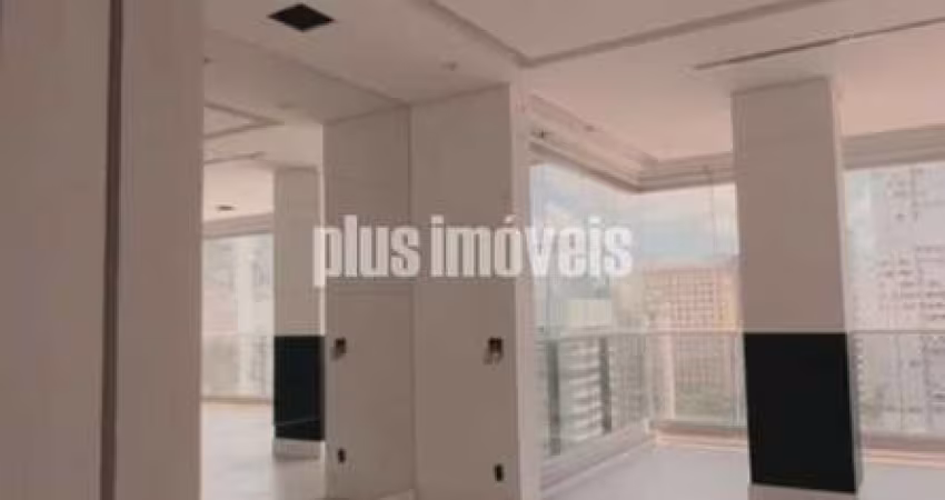 Vila Nova Conceição! Prédio de 6 anos! Oportunidade! Andar Alto!