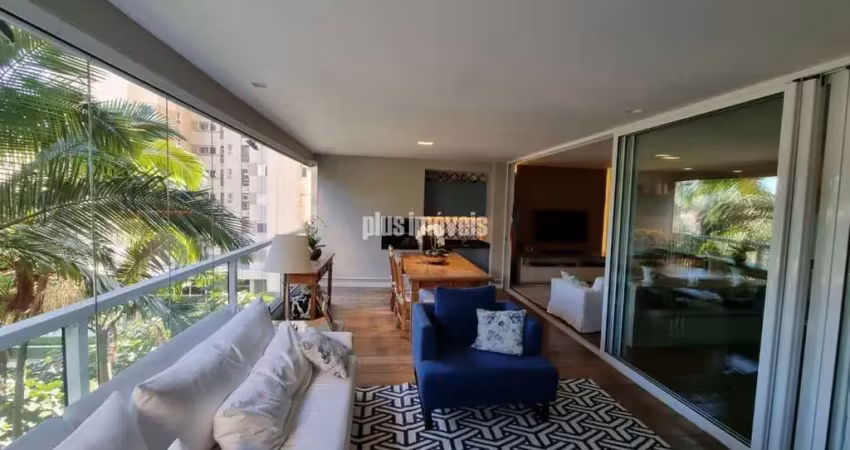 Apartamento 180 mts,  4 dormts/3 sts, varanda gourmet , 3 vagas