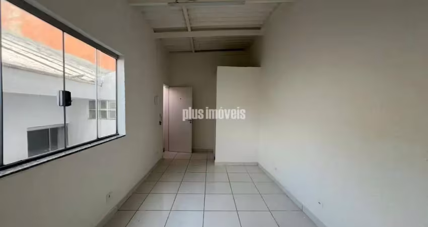 Casa comercial para alugar na Rua Heitor Penteado, 1942, Sumarezinho, São Paulo