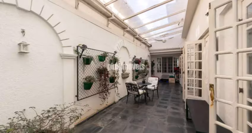 Casa com 4 quartos à venda na Rua Mariana Correia, 160, Jardim Paulistano, São Paulo