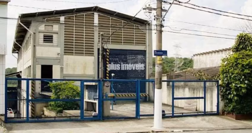 Barracão / Galpão / Depósito para alugar na Rua Pedro SantaLúcia, 468, Interlagos, São Paulo