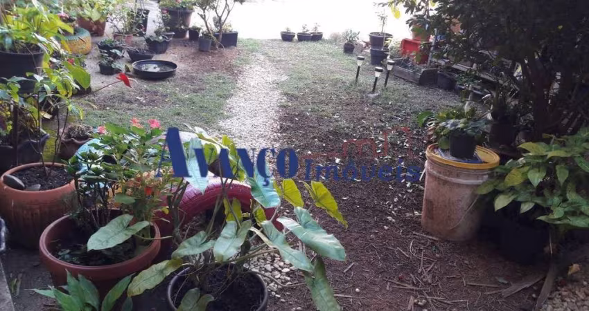 Jardim Guanabara - Sobrado à venda - Estuda permutas