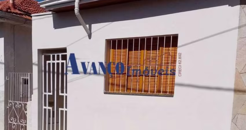 Oportunidade - Casa á venda na Vila Arens em excelente localização