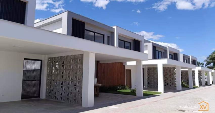 Casa em condomínio de alto padrão, bairro Vila Nova
