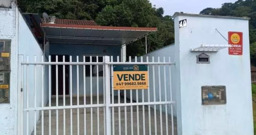 Geminado térreo com 02 dormitórios para vender