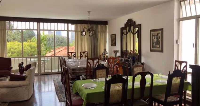 CASA COMERCIAL A VENDA