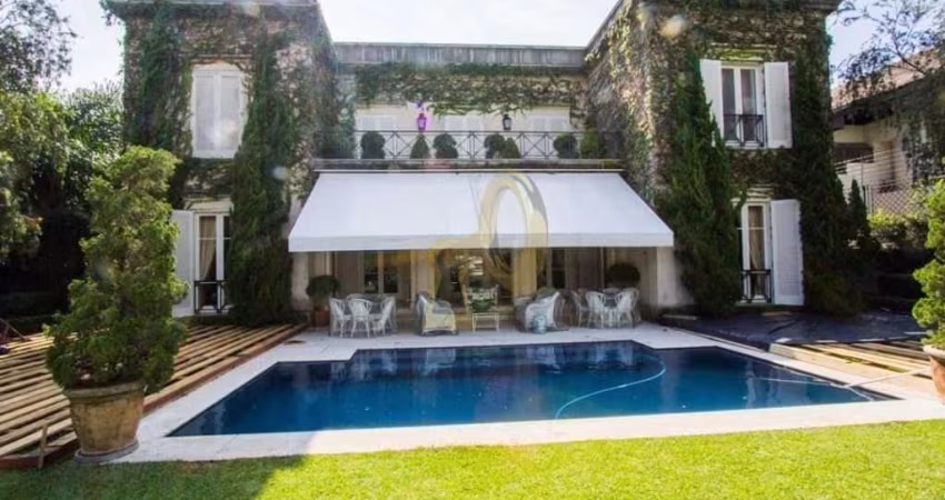 Luxuosa Casa no Retiro Morumbi à Venda