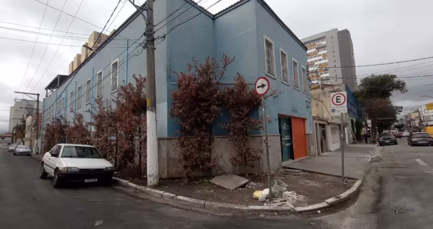 Imóvel comercial de alto padrão no carrão – pronto para o seu negócio!