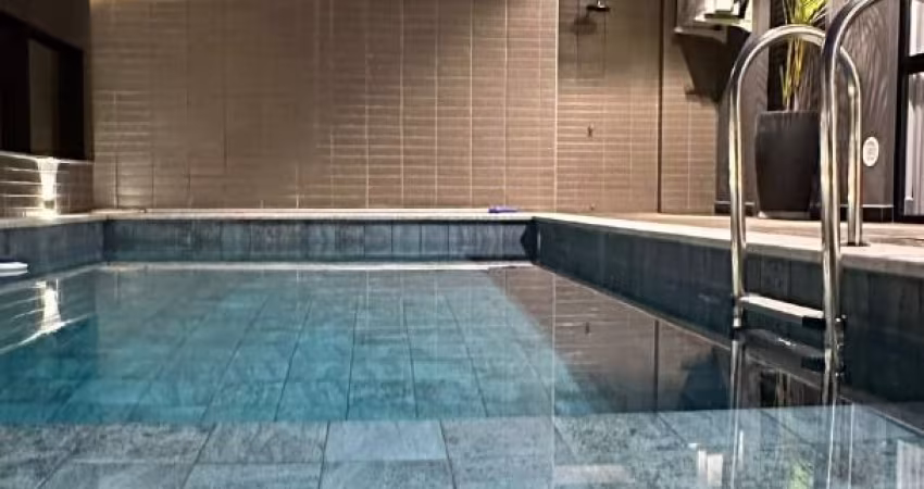Lindo apartamento duplex com 3 suítes em Bombinhas próximo à praia do Canto Grande.