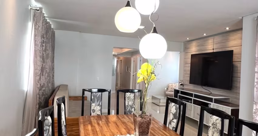 Lindo apartamento contendo 3 suítes e 2 vagas no centro próximo à praia de Balneário Camboriú-SC. Oportunidade única!