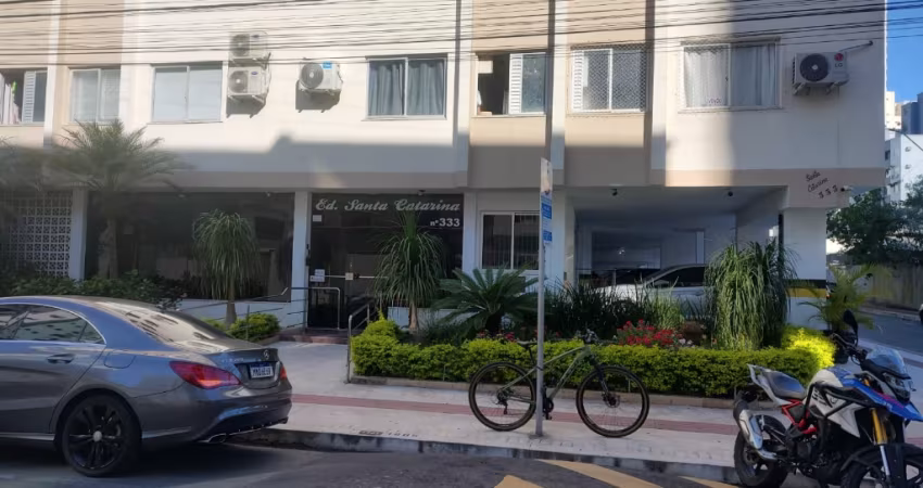 Lindo apartamento com 01 dormitório na segunda quadra do mar em Balneário Camboriú