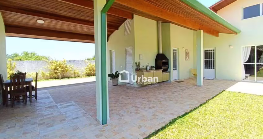 Chácara com 3 dormitórios à venda, 2568 m² por r$ 1.100.000,00 - taipas de pedra - são roque/sp