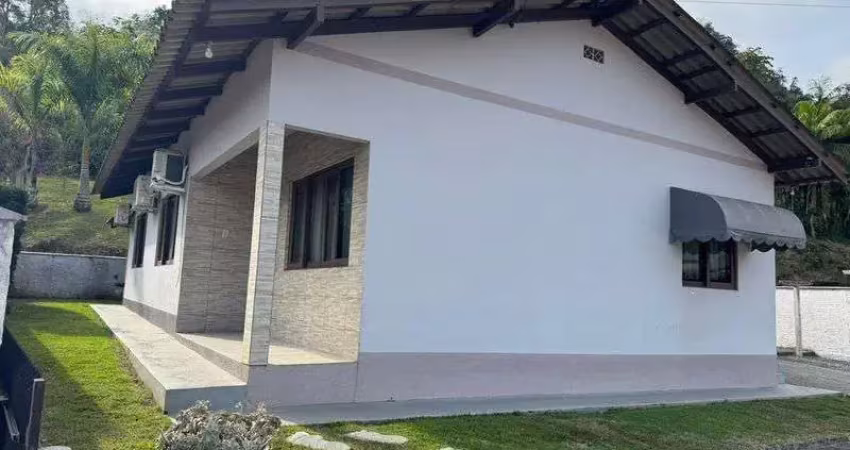 Casa com 3 quartos à venda na RODEIO, 120, Glória, Rodeio