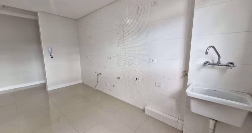 Apartamento com 3 dormitórios para alugar, 70 m² por R$ 2.200/mês - Uberaba - Curitiba/PR