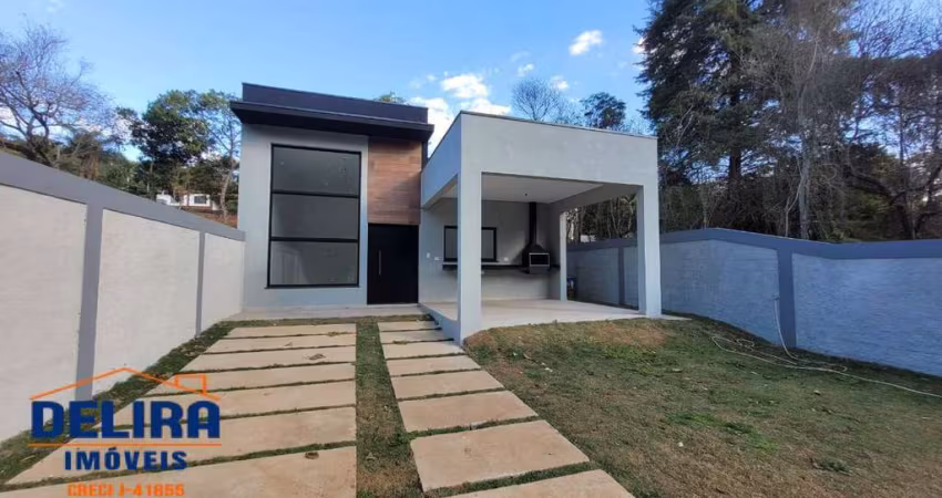 Casa nova á venda com 3 dormitórios, apto para financiamento bancário.