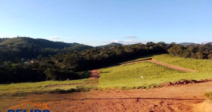 Terreno residencial a venda em condomínio fechado Nazaré Paulista/SP.