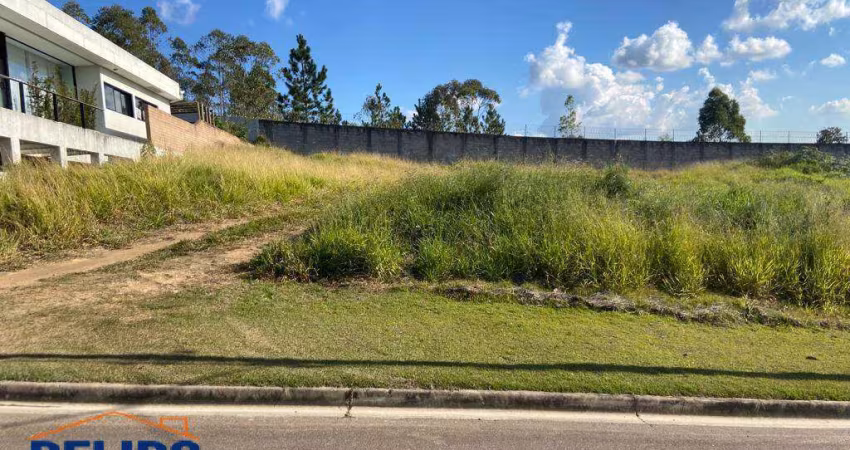 Terreno em Loteamento, Viva com Segurança e Tranquilidade.