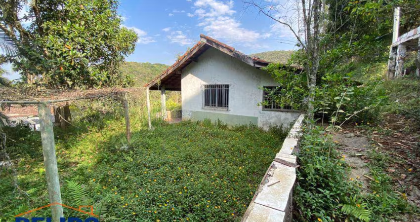 Sítio com Três Casas: Um Refúgio Familiar Completo em Meio à Natureza!