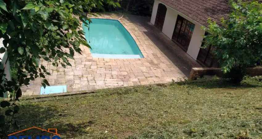 Chácara em mairiporã, com área total de 2000 m² em condomínio.