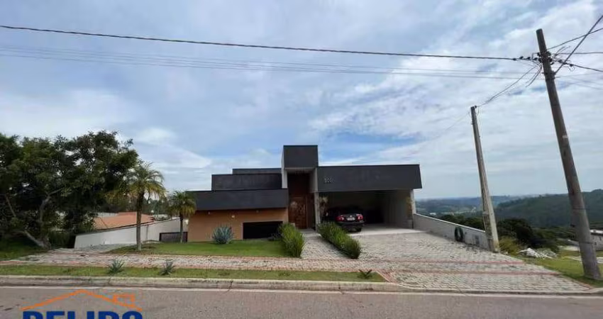 Bela Casa com 3 Quartos e Churrasqueira no Residencial Morada do Sol