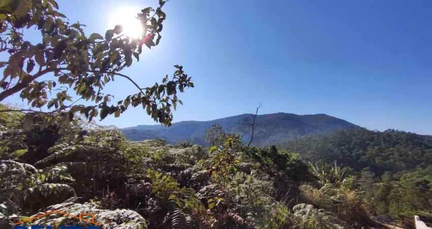 Terreno Escriturado no Alto da Montanha - 500 m² com Vista Panorâmica