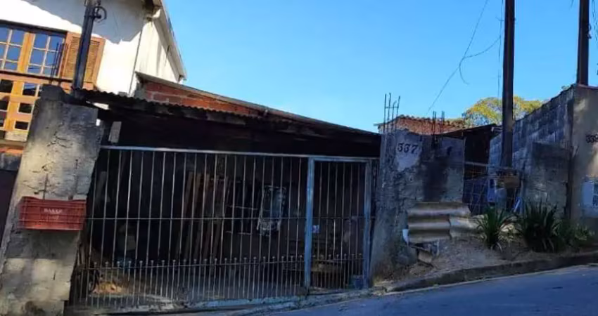 Casa com Escritura à Venda em Terra Preta