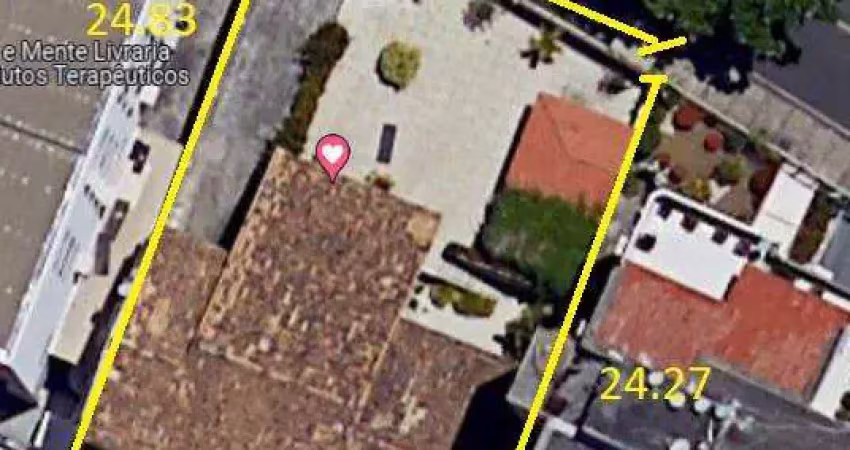 Casa para Venda em Salvador, Pituba, 5 dormitórios, 2 suítes, 4 banheiros, 10 vagas