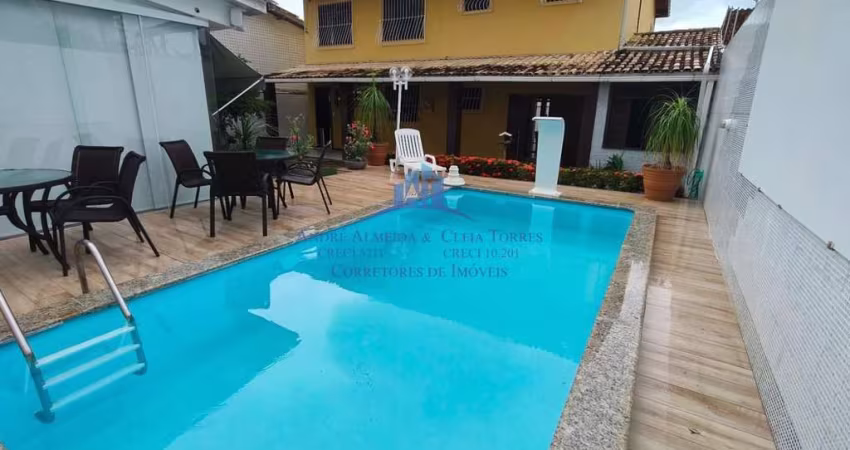 Casa para Venda em Salvador, Piatã, 5 dormitórios, 1 suíte, 4 banheiros, 3 vagas