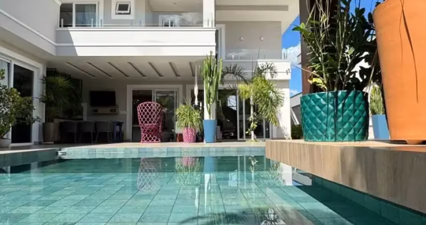 Casa em condomínio fechado com 4 quartos à venda na Rua Rubens Francisco Dias, 2400, Papagaio, Feira de Santana