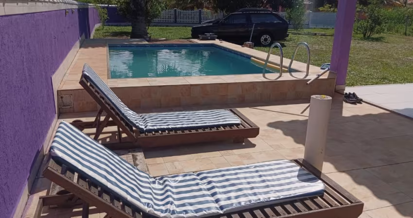 Excelente casa praia linear  para morar ou veranear em Vilatur  em Saquarema
