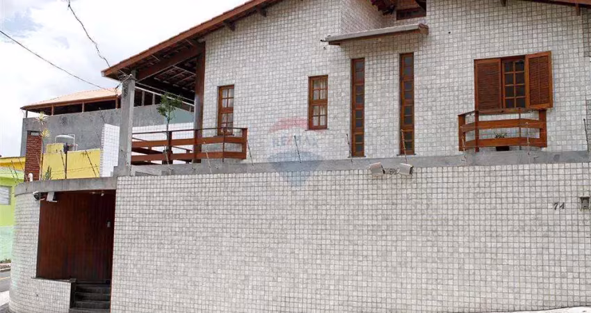 Sobrado com 4 dormitórios para alugar, 250m² - Conceição em Diadema