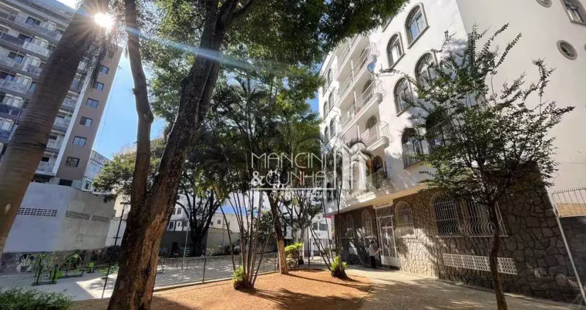 Apartamento com 3 quartos à venda na Praça Jarbas de Lery Santos, São Mateus, Juiz de Fora
